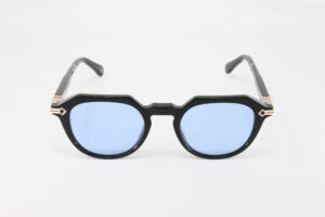 Bust Out - Robby oronero